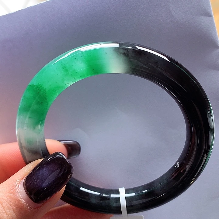 夜***瓜石英质玉未镶嵌手镯