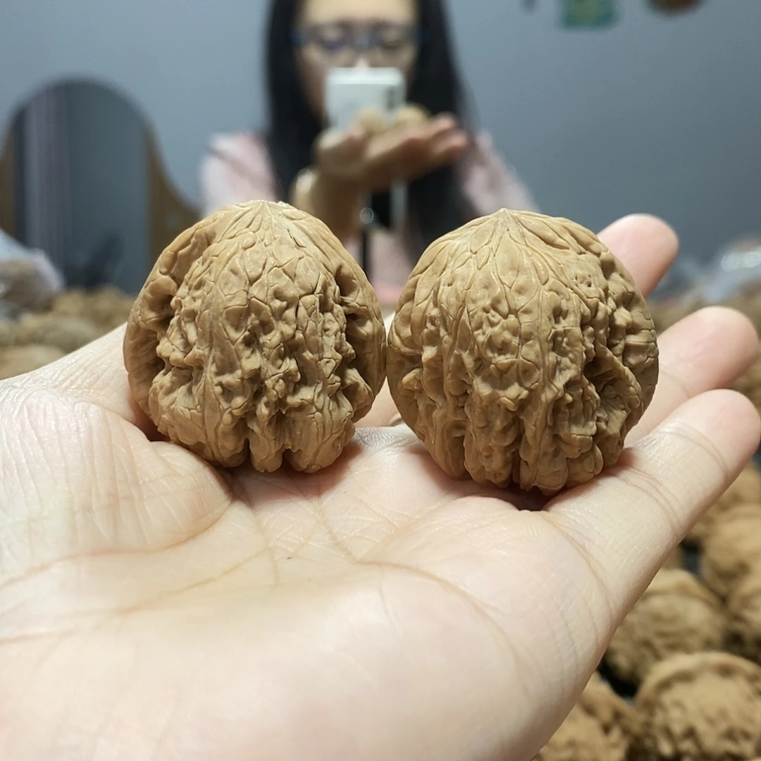 文玩核桃吊坠暴雪36黄