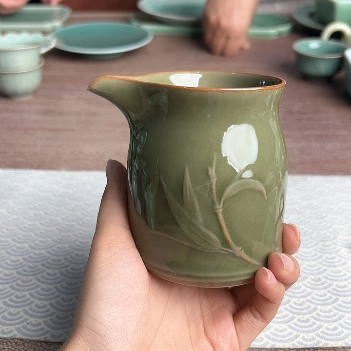 龙泉云间青瓷小米茶器