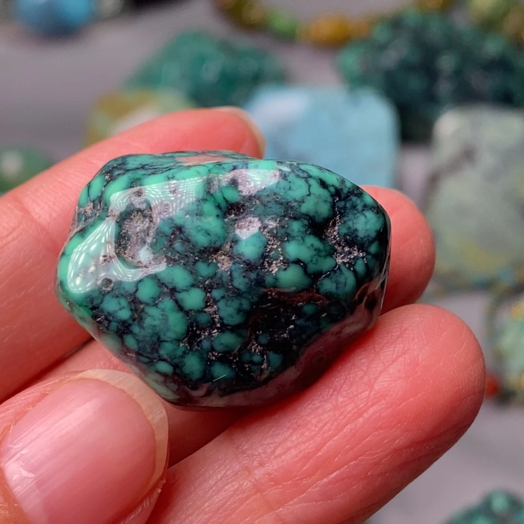 绿松石未镶嵌珠宝奇石