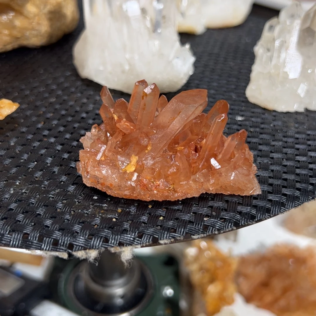 张***牧未镶嵌珠宝半成品水晶
