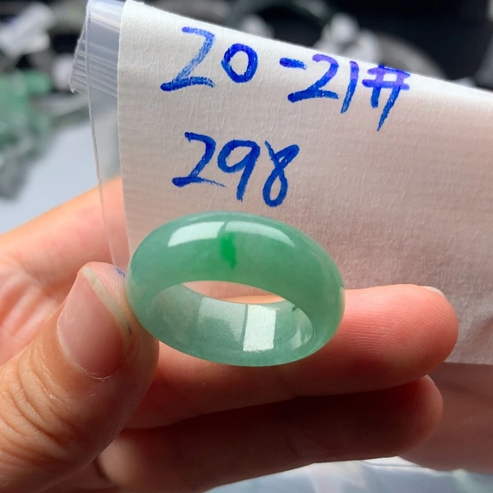 定制翡翠未镶嵌戒圈