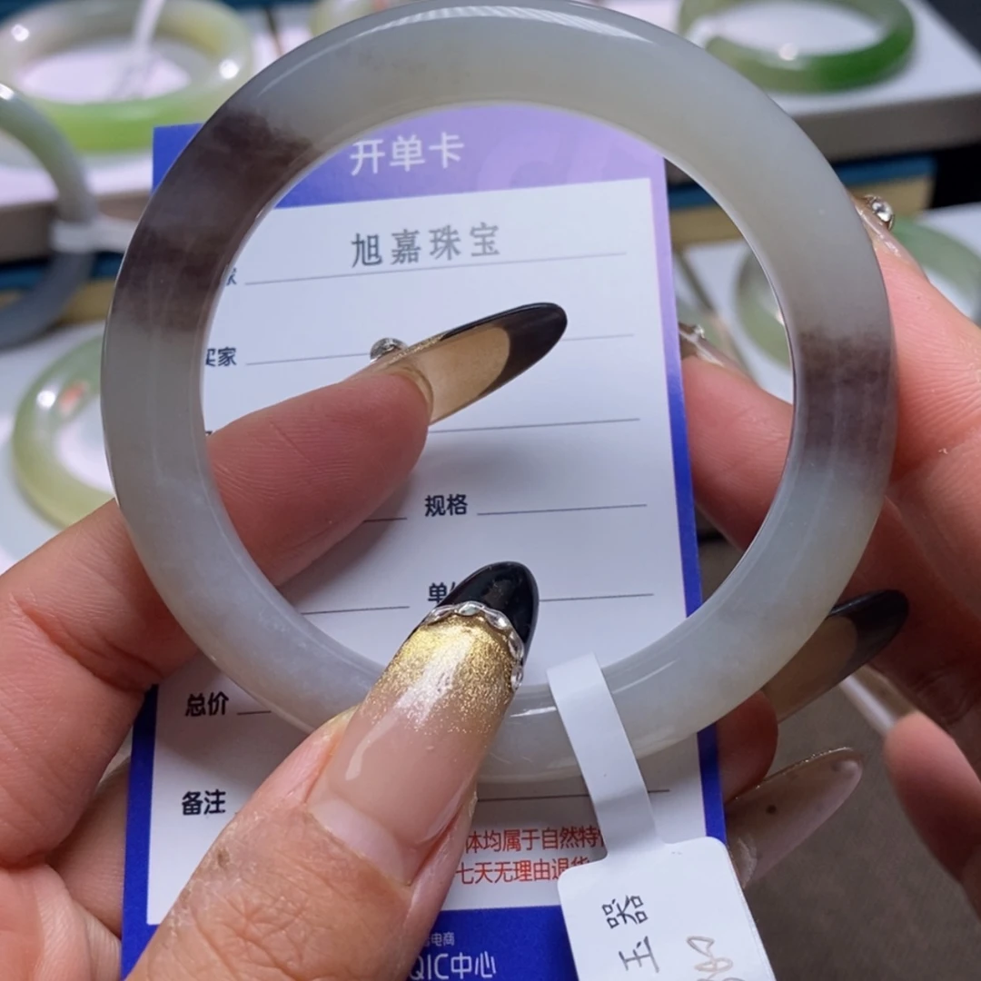 【闪购商品】和田玉手镯未镶嵌