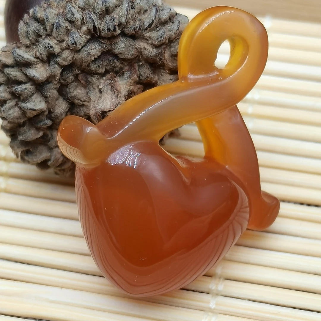 非金属珐琅吊坠 天然玉红色仿古手工心形吊坠爱的象征女款锁骨链