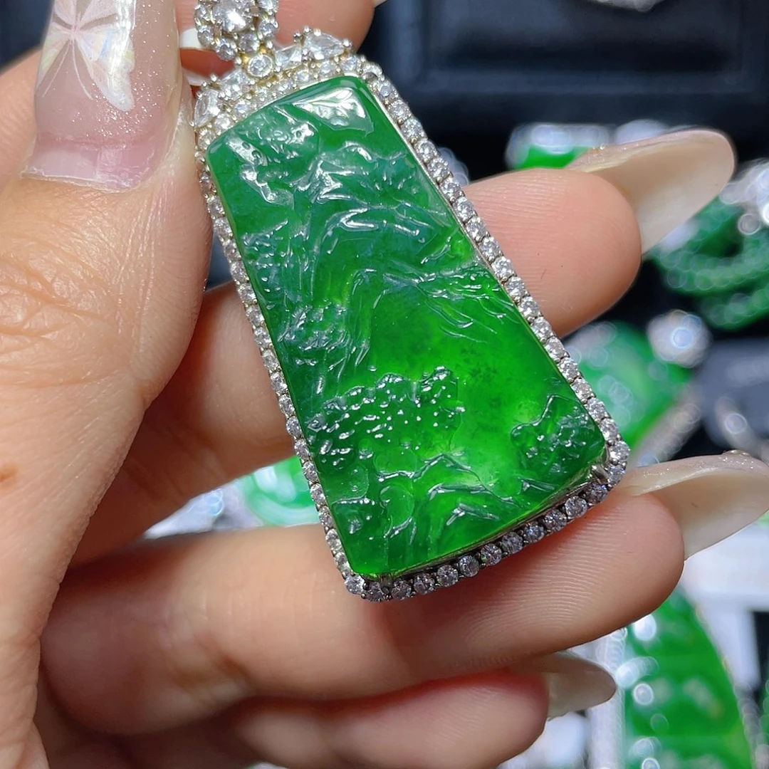 翡翠颈饰银S925镶嵌翡翠