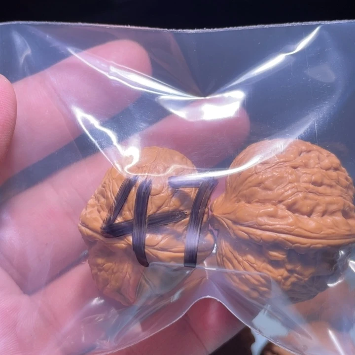 文玩核桃吊坠X****647呃呃呃