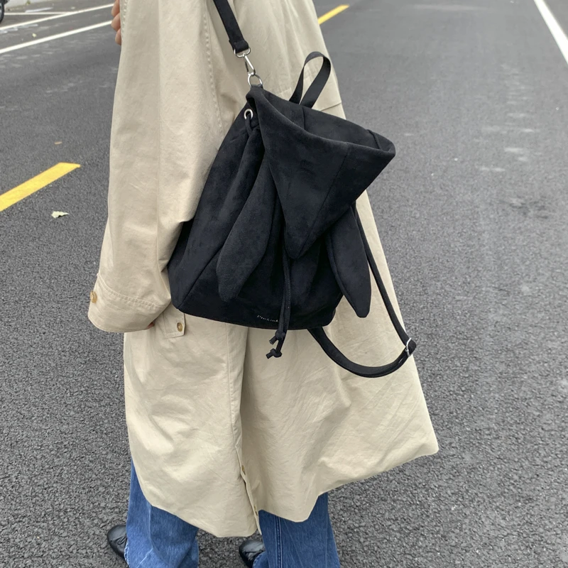 韩系大容量麂皮绒包包女2025新款通勤百搭双肩包多背包复古后背包