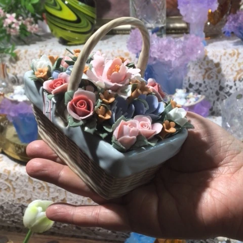 有机玻璃微瑕陶瓷花篮