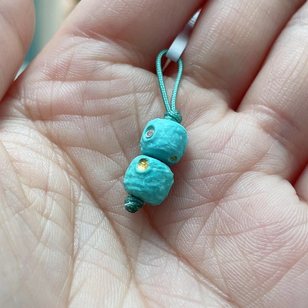 绿松石颈饰未镶嵌