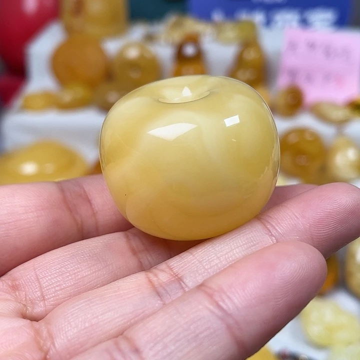 裸石蜜蜡未镶嵌白花蜡面包扣