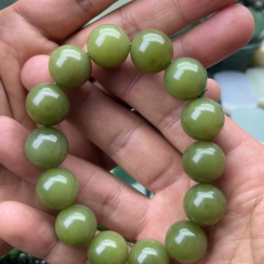 和田玉未镶嵌珠宝半成品