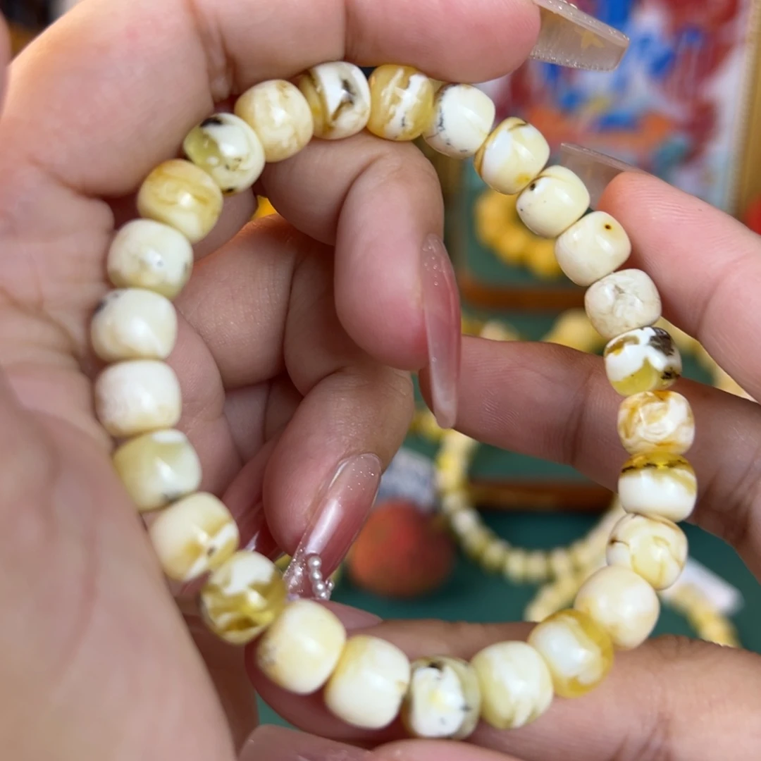 未镶嵌琥珀珠宝奇石