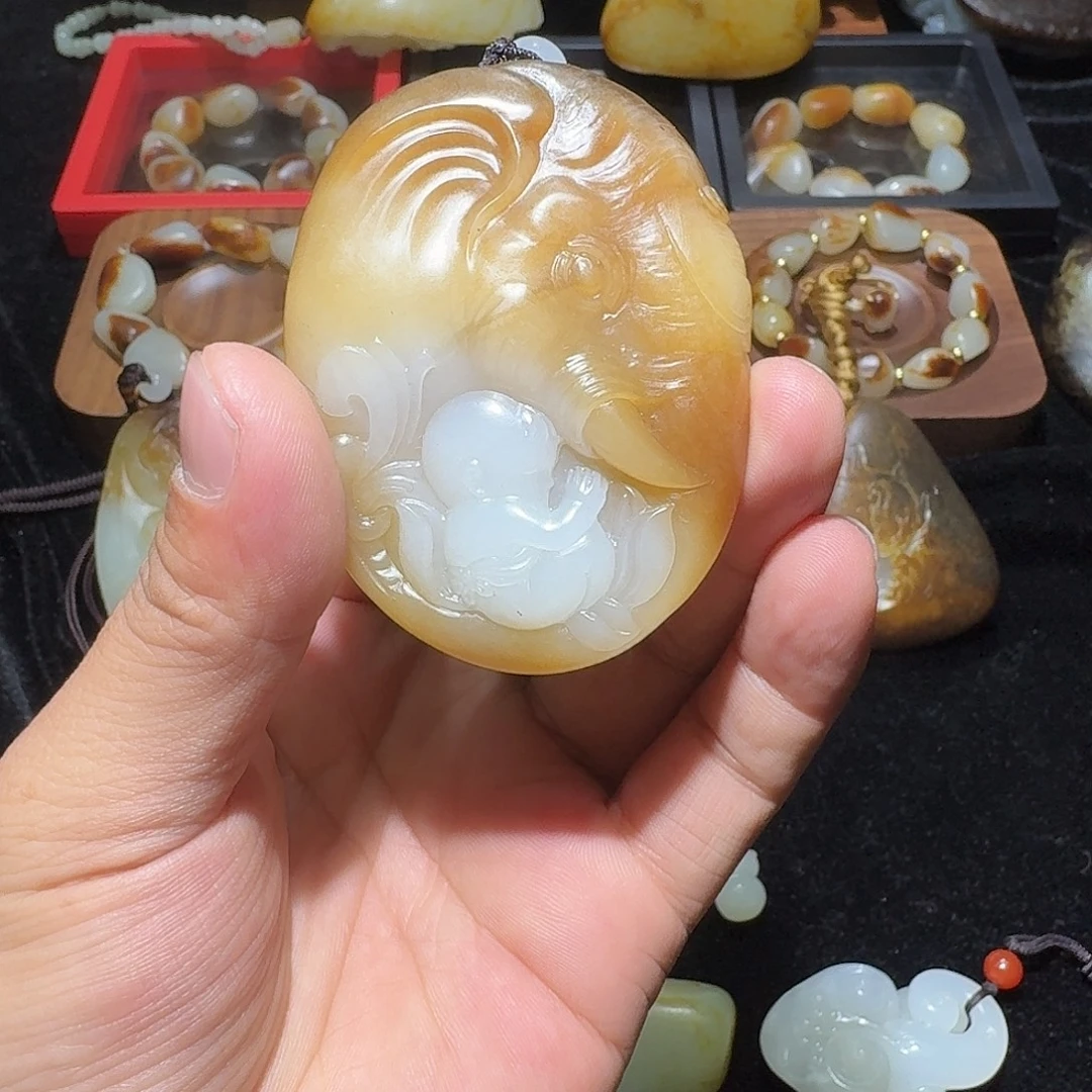 和田玉（子料）未镶嵌挂件