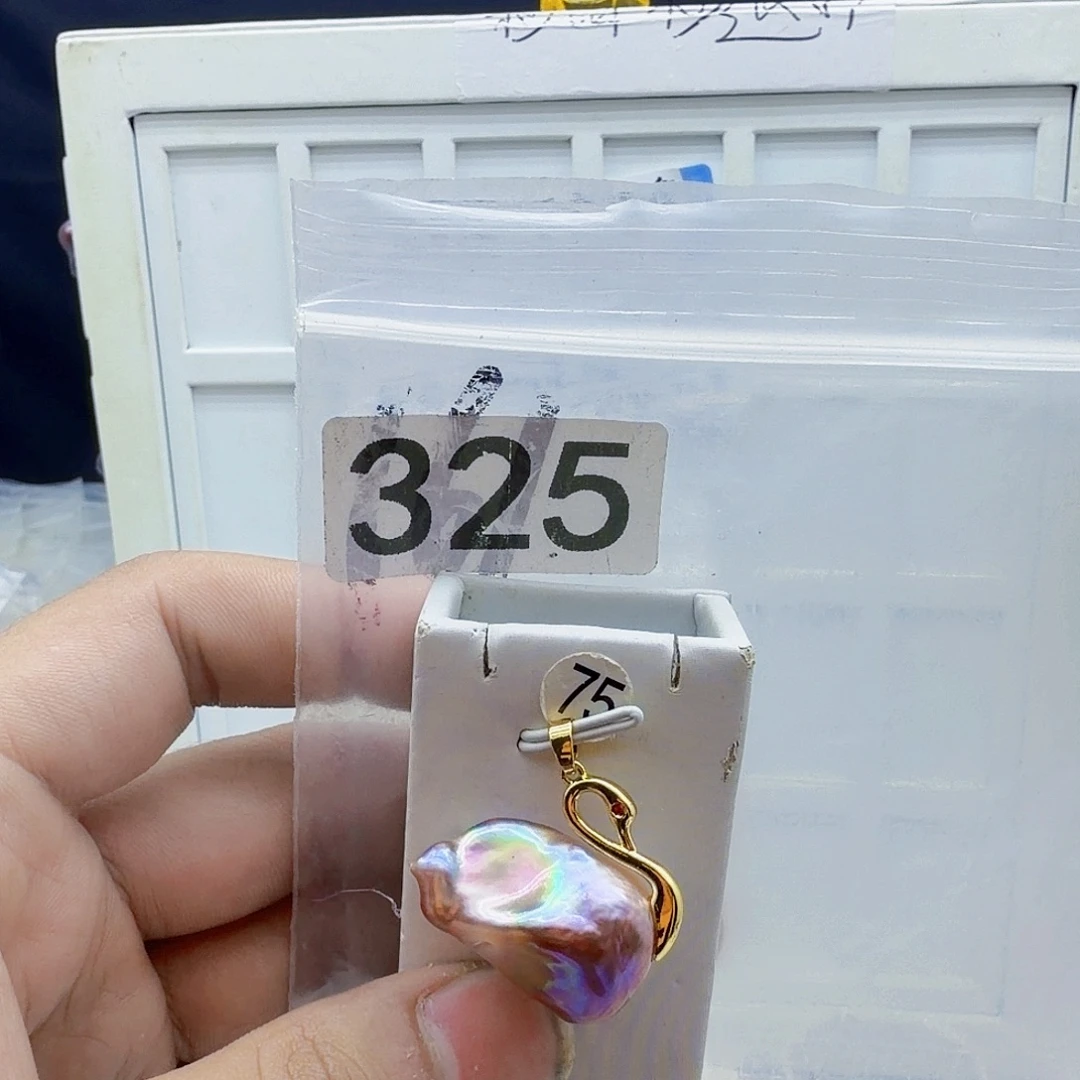 淡水珍珠合金颈饰