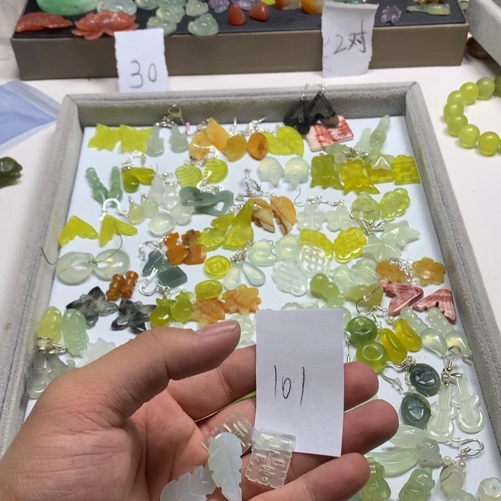 蛇纹石玉耳钉足银镀金镶嵌◞****