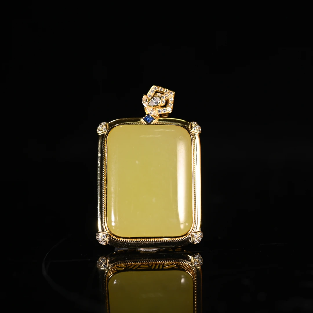 Lot8809 25YU105092和田玉镶银黄玉牌佩/匡时