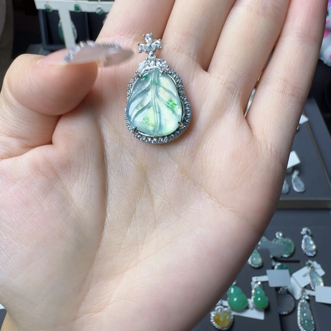 翡翠银S925镶嵌颈饰