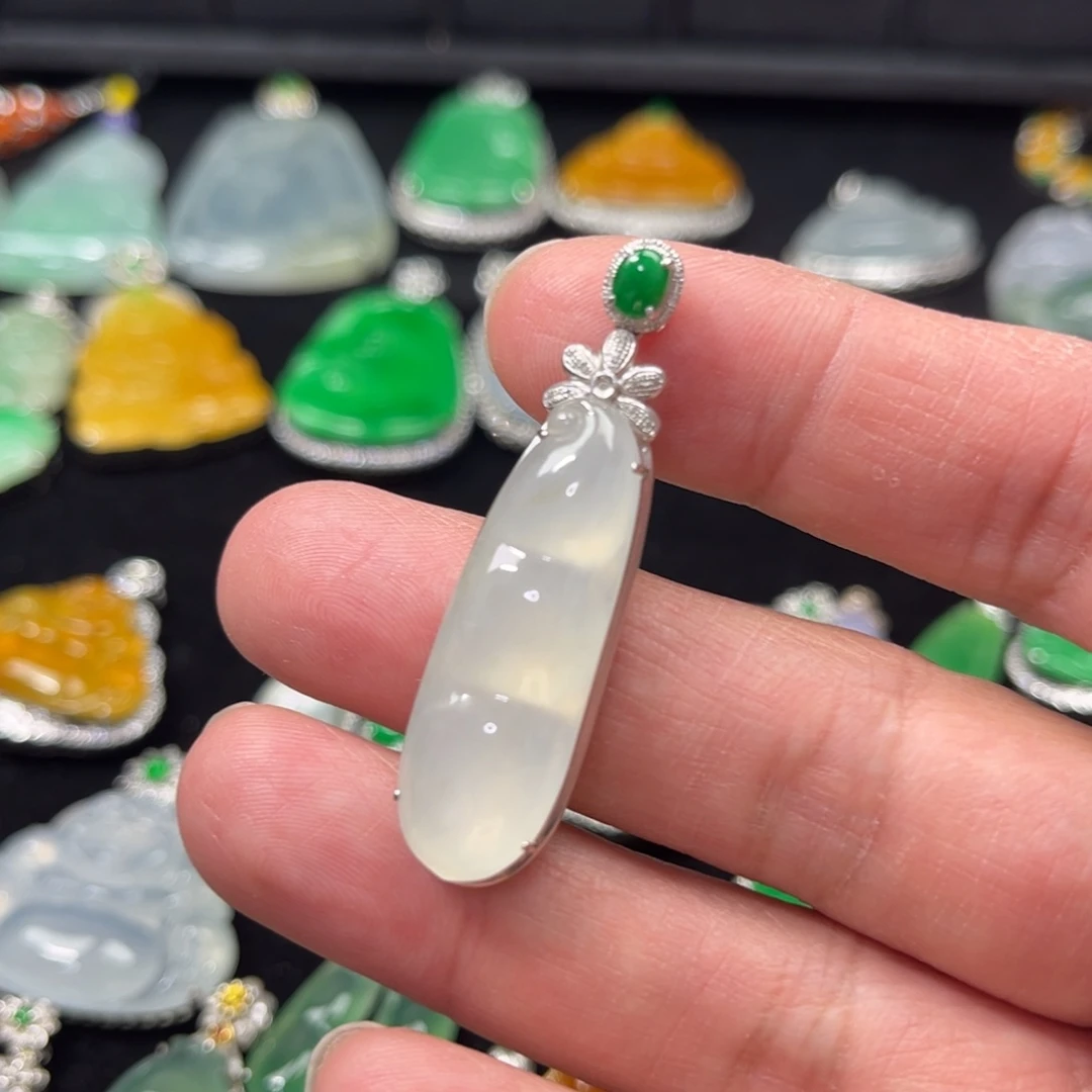 翡翠18K金镶嵌手链缅甸翡翠