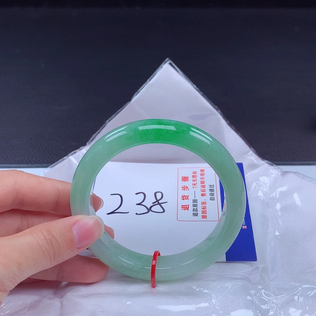 翡翠手镯未镶嵌手镯000950
