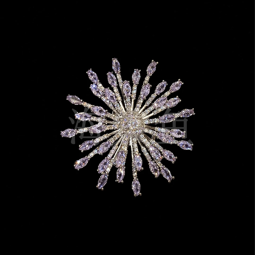 铜合金合成锆石胸针 时尚气质百搭紫色雪花胸针6479