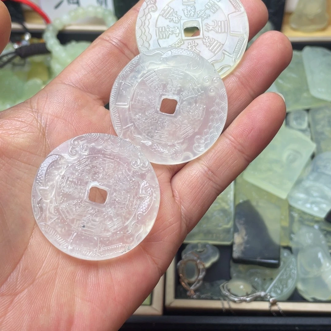 未镶嵌蛇纹石玉颈饰任选一个