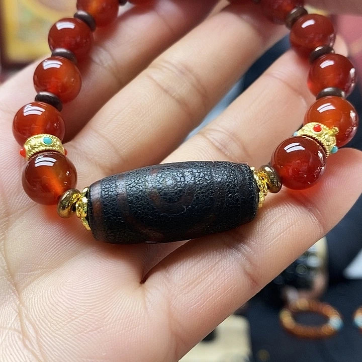 玛瑙/玉髓合金颈饰