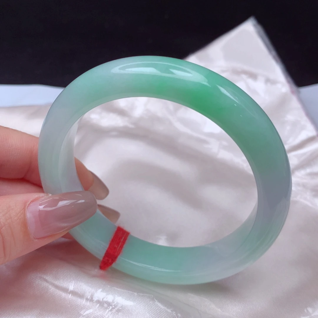 翡翠手镯未镶嵌手镯59