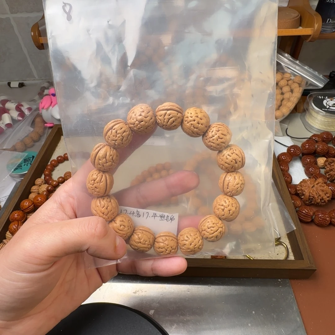 周***周吊坠桃核哈哈哈哈哈哈哈哈哈