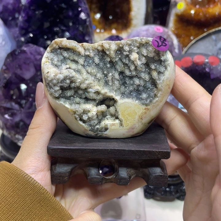 水晶未镶嵌大型摆件（非配饰）