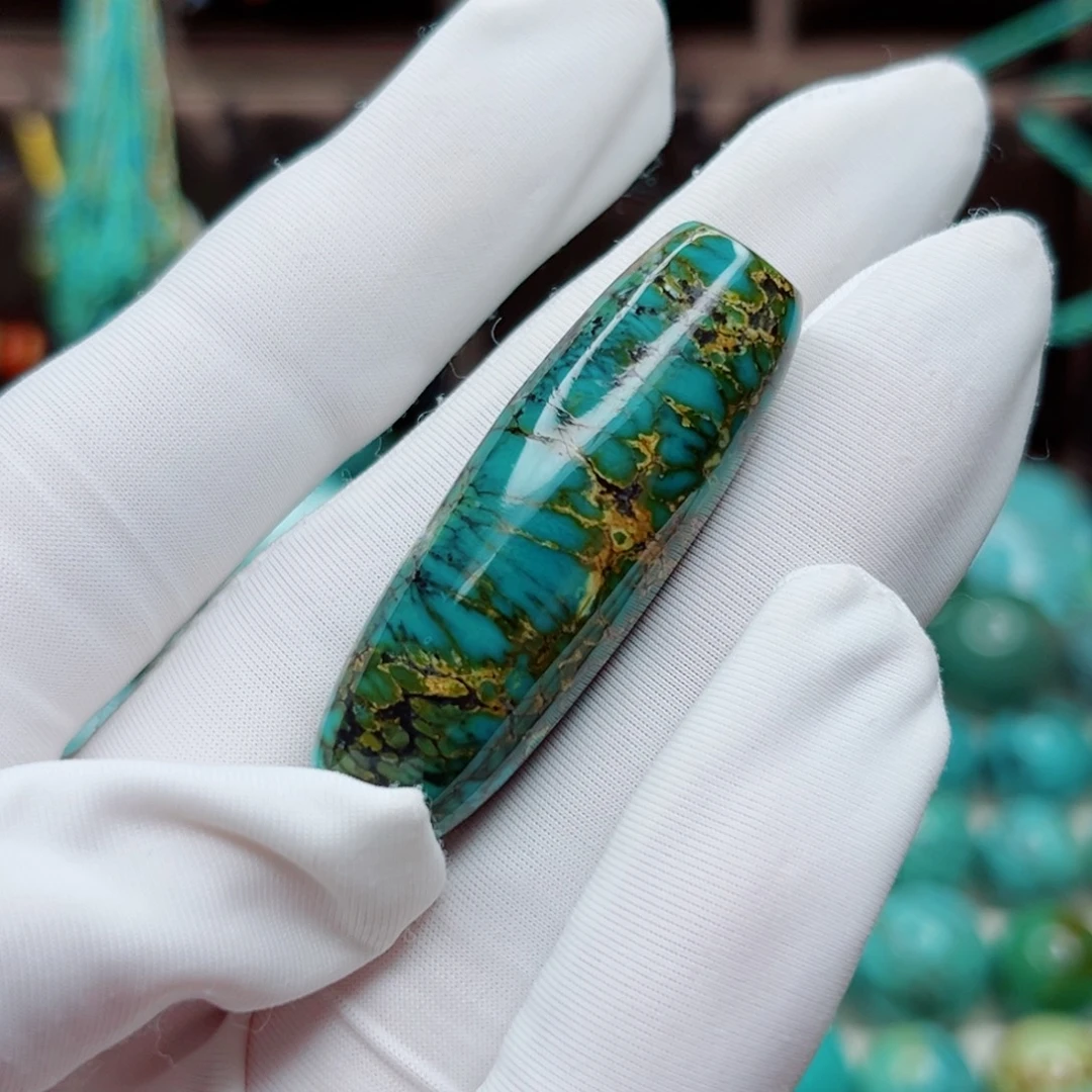 绿松石未镶嵌原矿