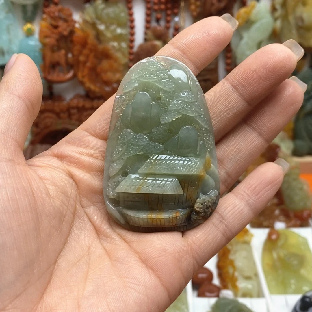 蛇纹石玉颈饰未镶嵌