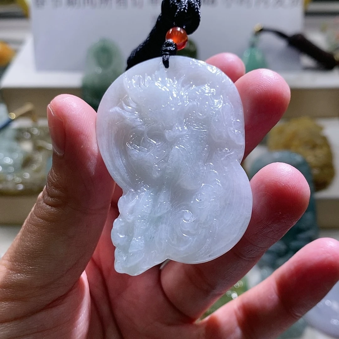 【闪购商品】翡翠颈饰未镶嵌麒麟