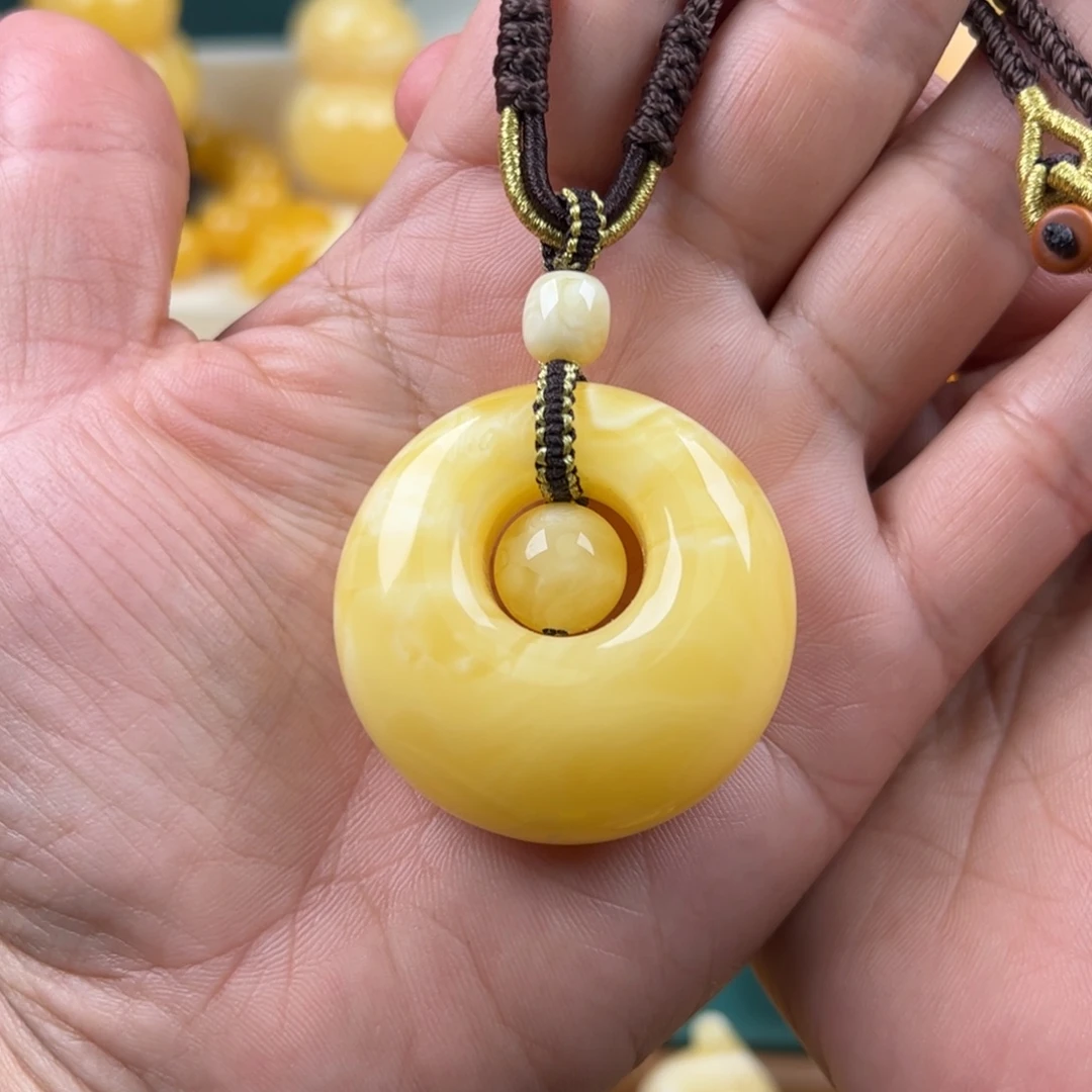 木***子蜜蜡未镶嵌颈饰纯天然琥珀蜜蜡无优化