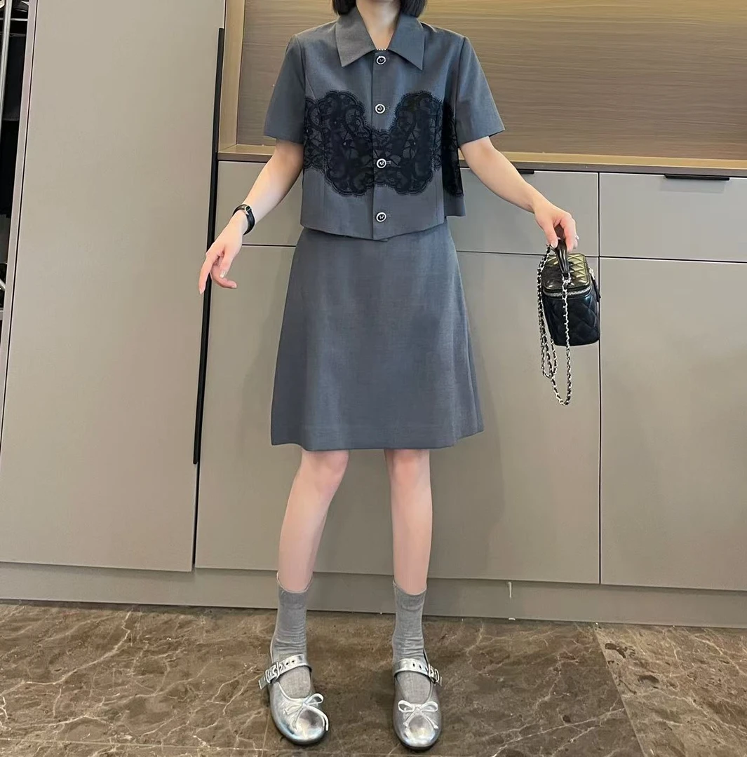 米可/MK-2278LJ【翻领蕾丝拼接上衣+半裙套装】时尚夏季新款套装