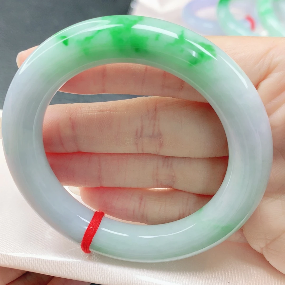 翡翠未镶嵌手镯缅甸55.5飘阳绿圆条