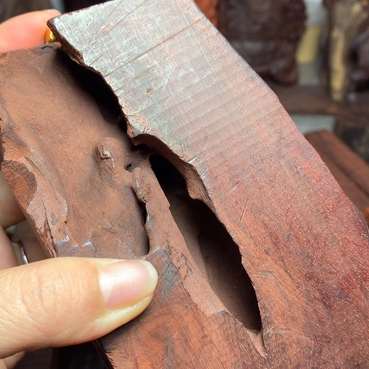 檀香紫檀（小叶紫檀）骷*情