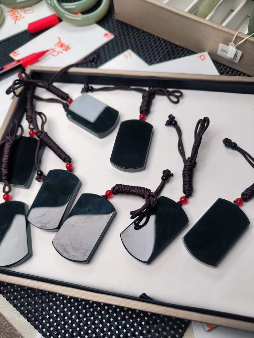 和田玉吊坠未镶嵌多样性发货其一