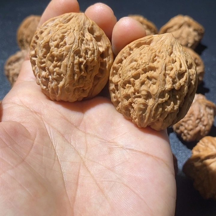 把件文玩核桃牡丹纹39
