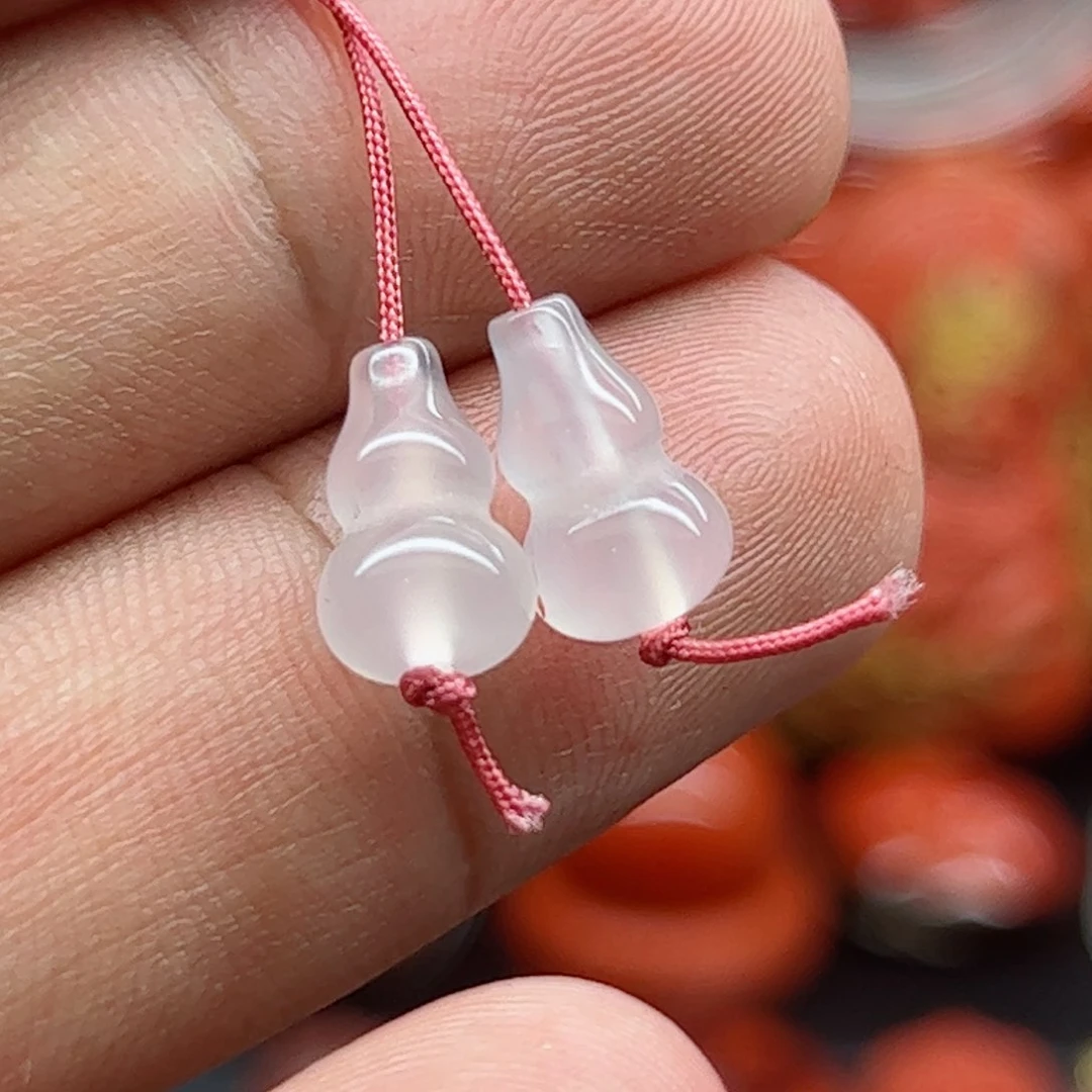 南红玛瑙配饰未镶嵌