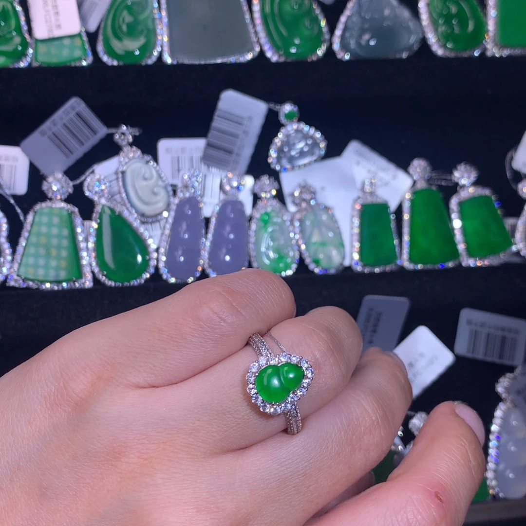 【闪购商品】银S925镶嵌戒指翡翠