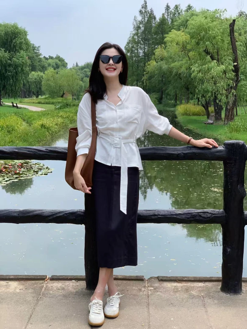【都市派对】法式长袖衬衫高级感白色系带衬衫日常通勤黑色半裙套装