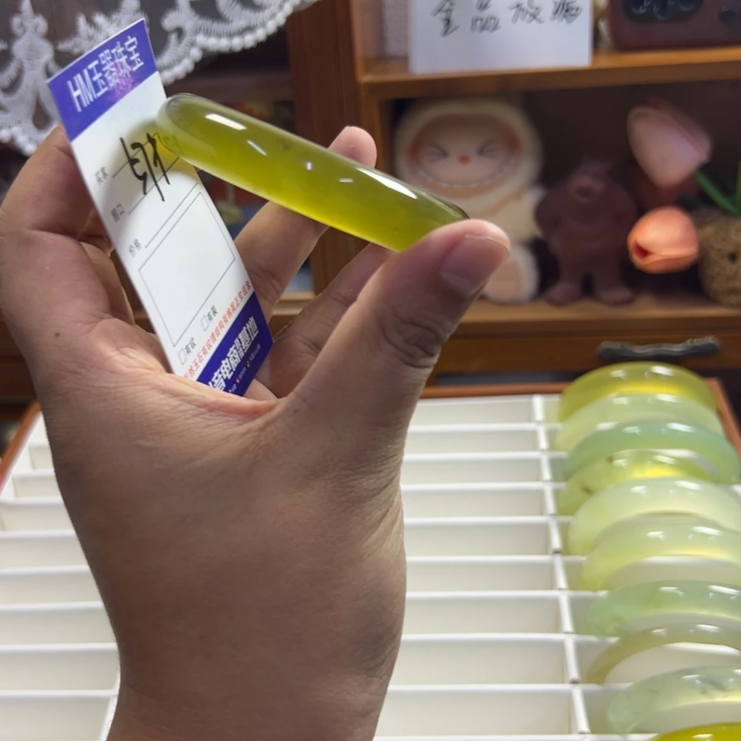 蛇纹石玉未镶嵌手镯639