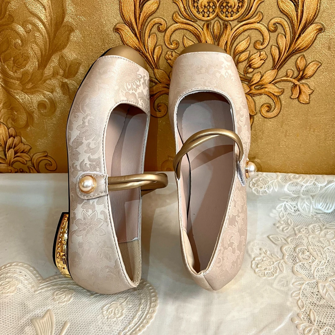 补贴专属2025时尚鞋子断码   SKU 随机发