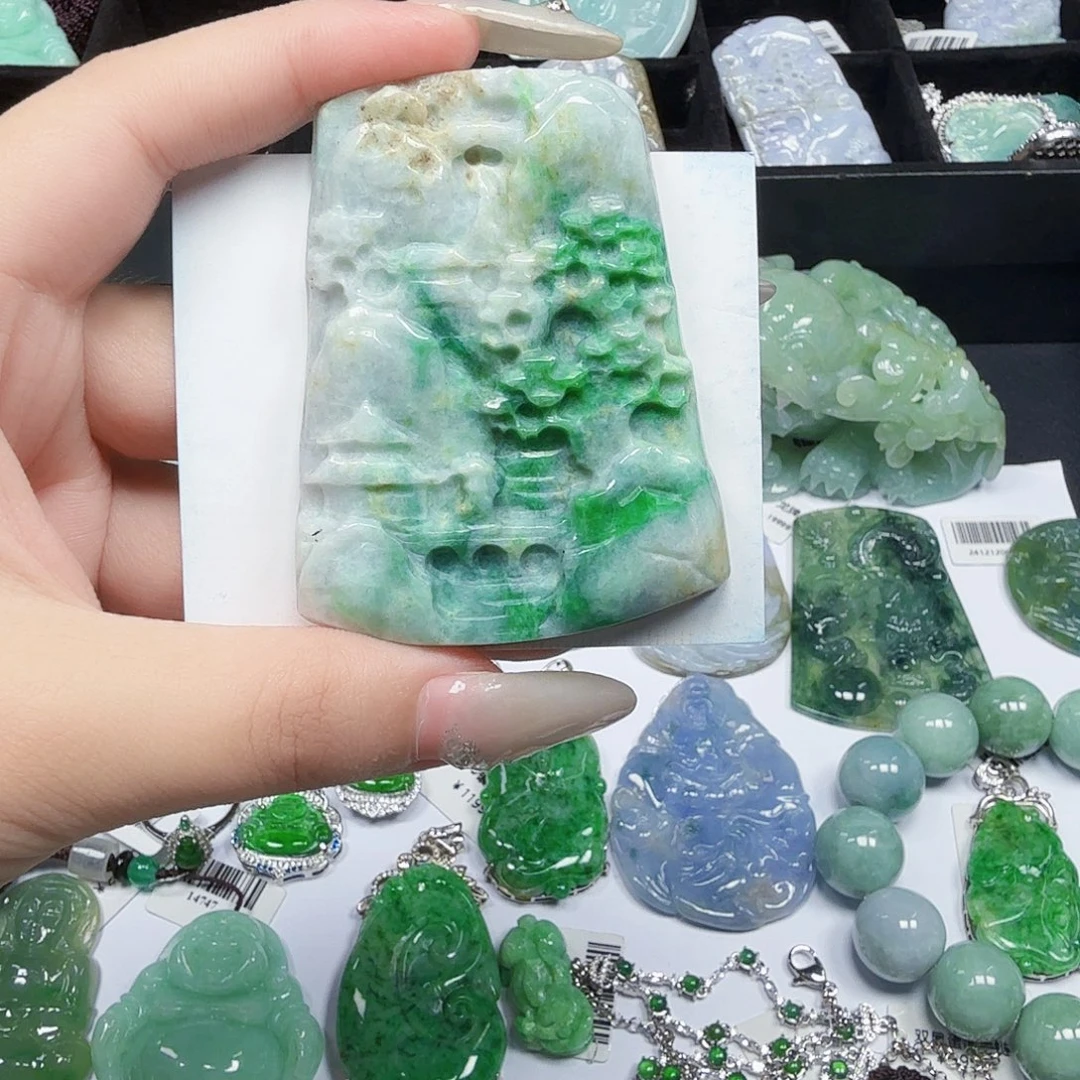 翡翠未镶嵌颈饰翡翠