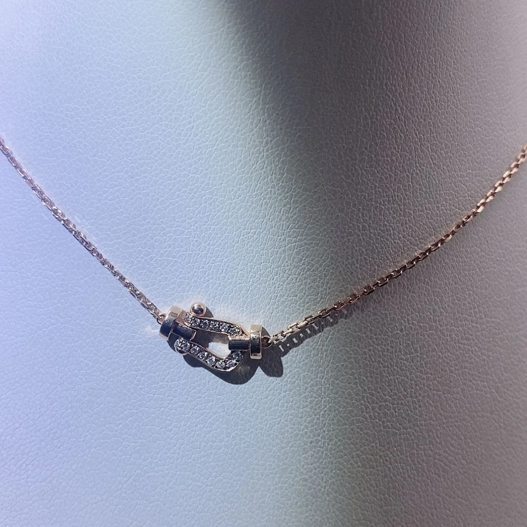 钻石颈饰18K金镶嵌小马蹄项链k玫