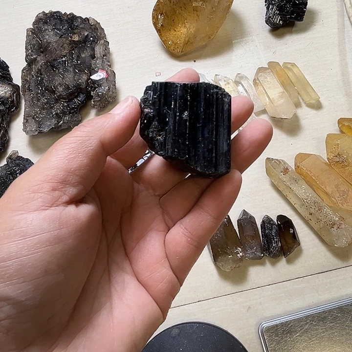 D***r未镶嵌珠宝半成品水晶
