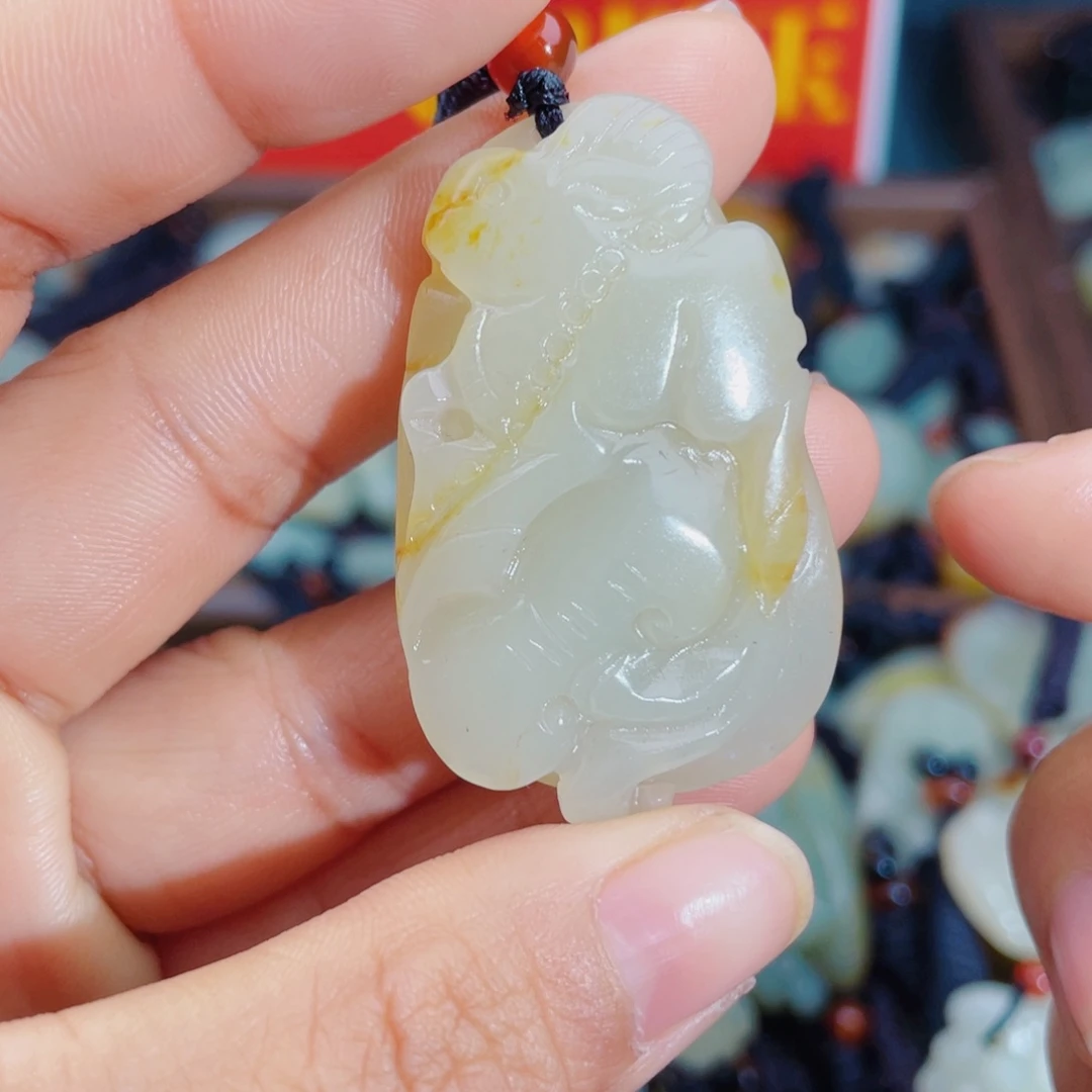 和田玉未镶嵌颈饰