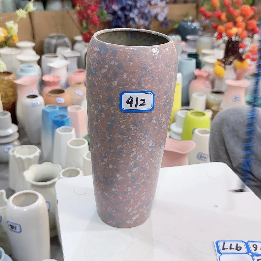 912号陶瓷高25厘米微瑕一个