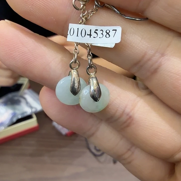 翡翠未镶嵌挂件耳钉
