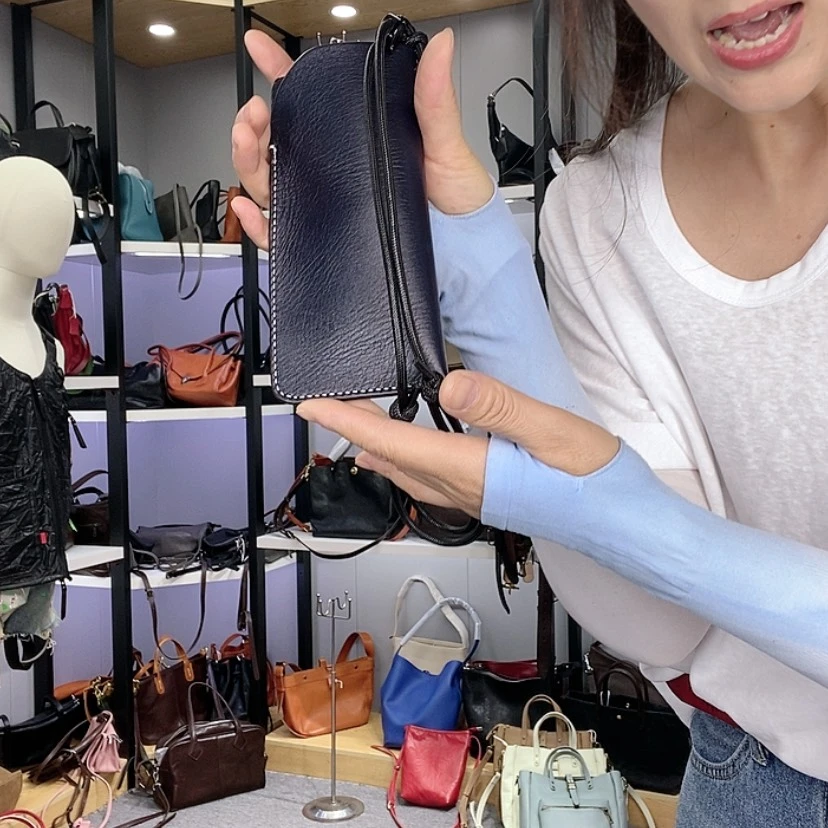 【闪购商品】牛皮（革）蓝色